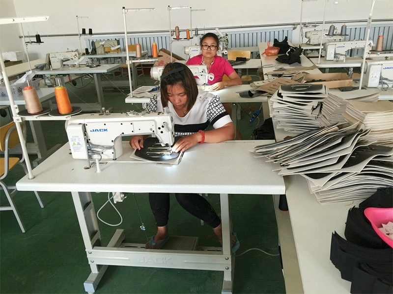 Hebei Zhaoyang Medical Instrument Co., Ltd. ligne de production du fabricant